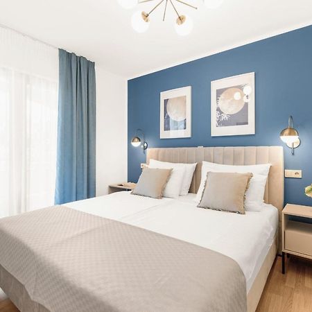 Apartments Villa Ana Porec Esterno foto