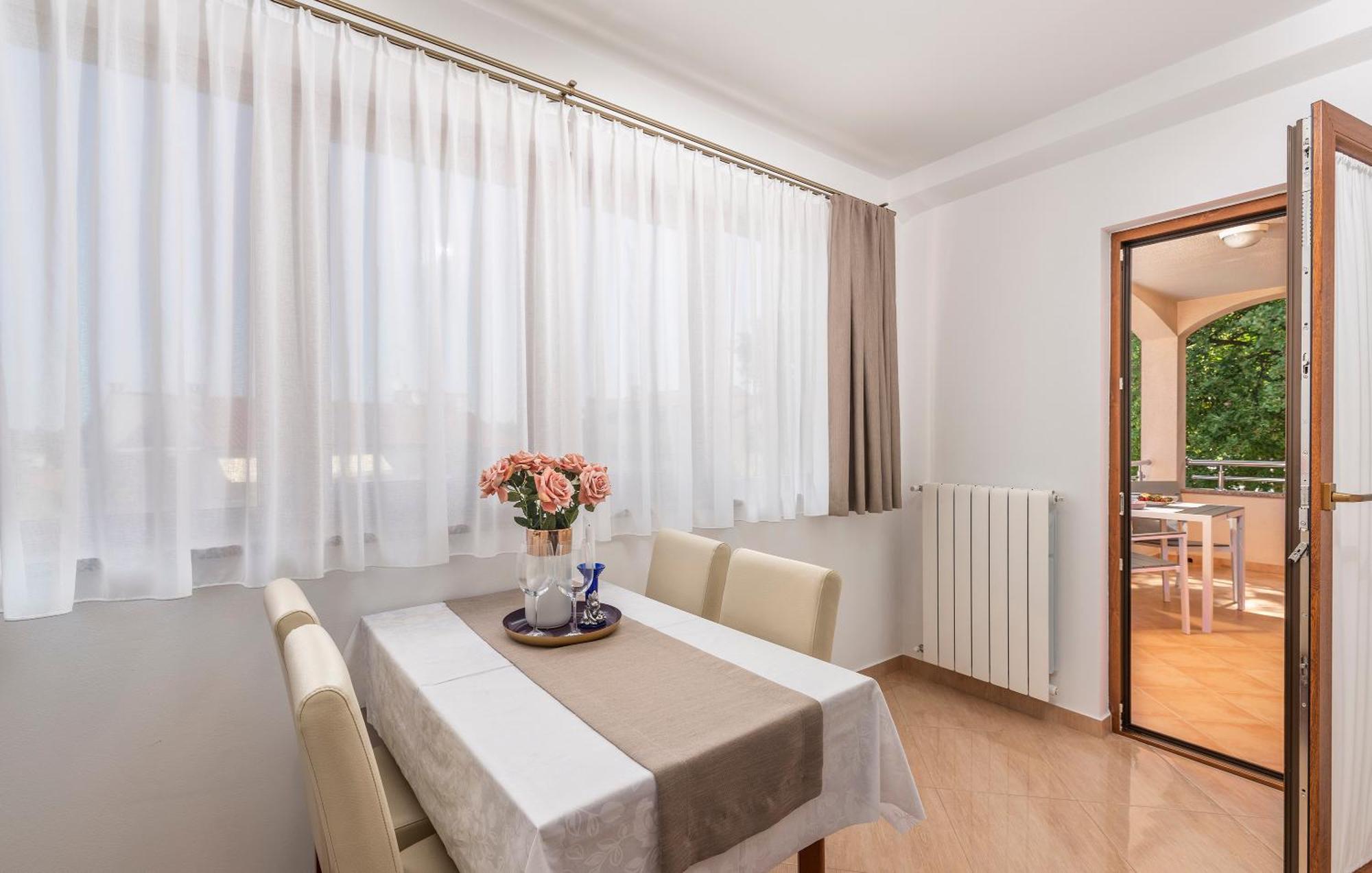 Apartments Villa Ana Porec Esterno foto