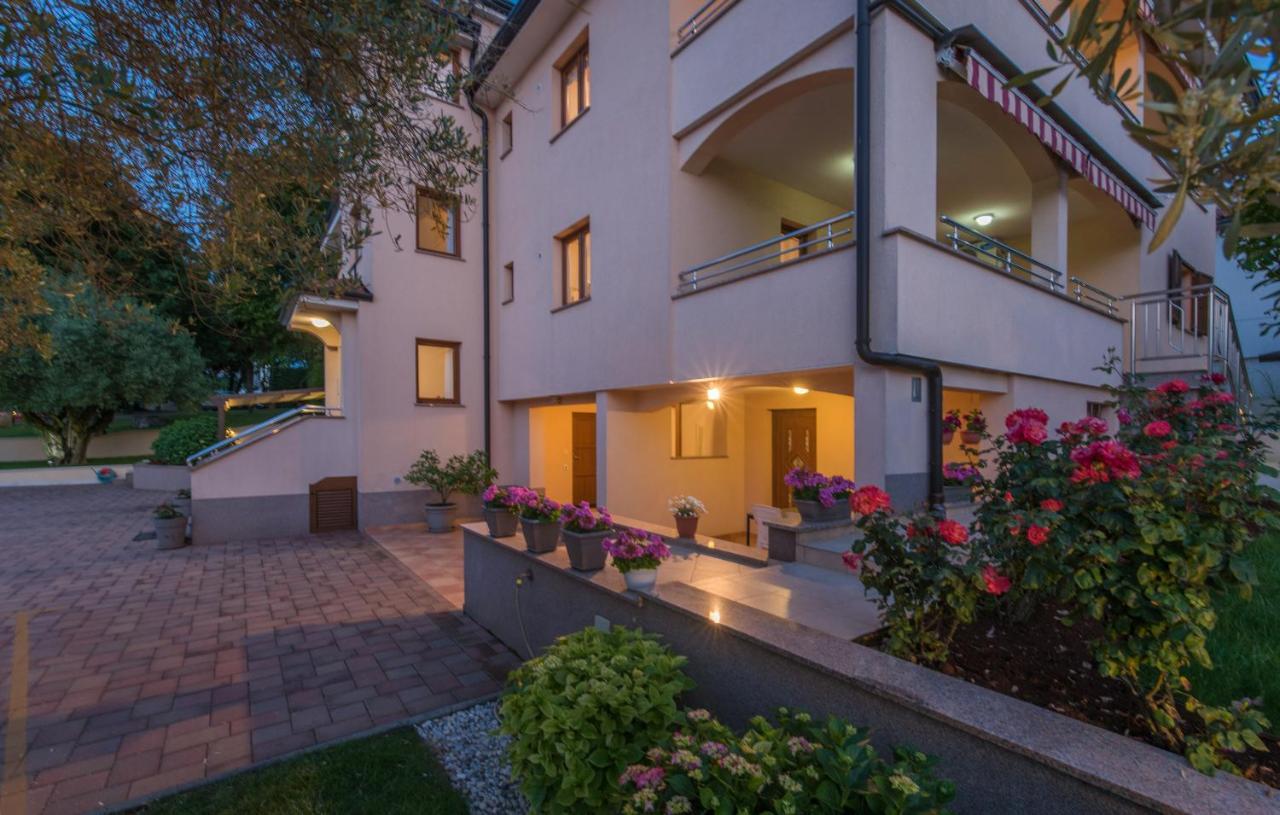Apartments Villa Ana Porec Esterno foto