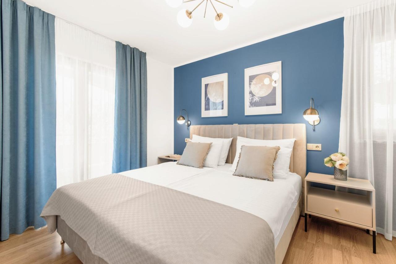 Apartments Villa Ana Porec Esterno foto