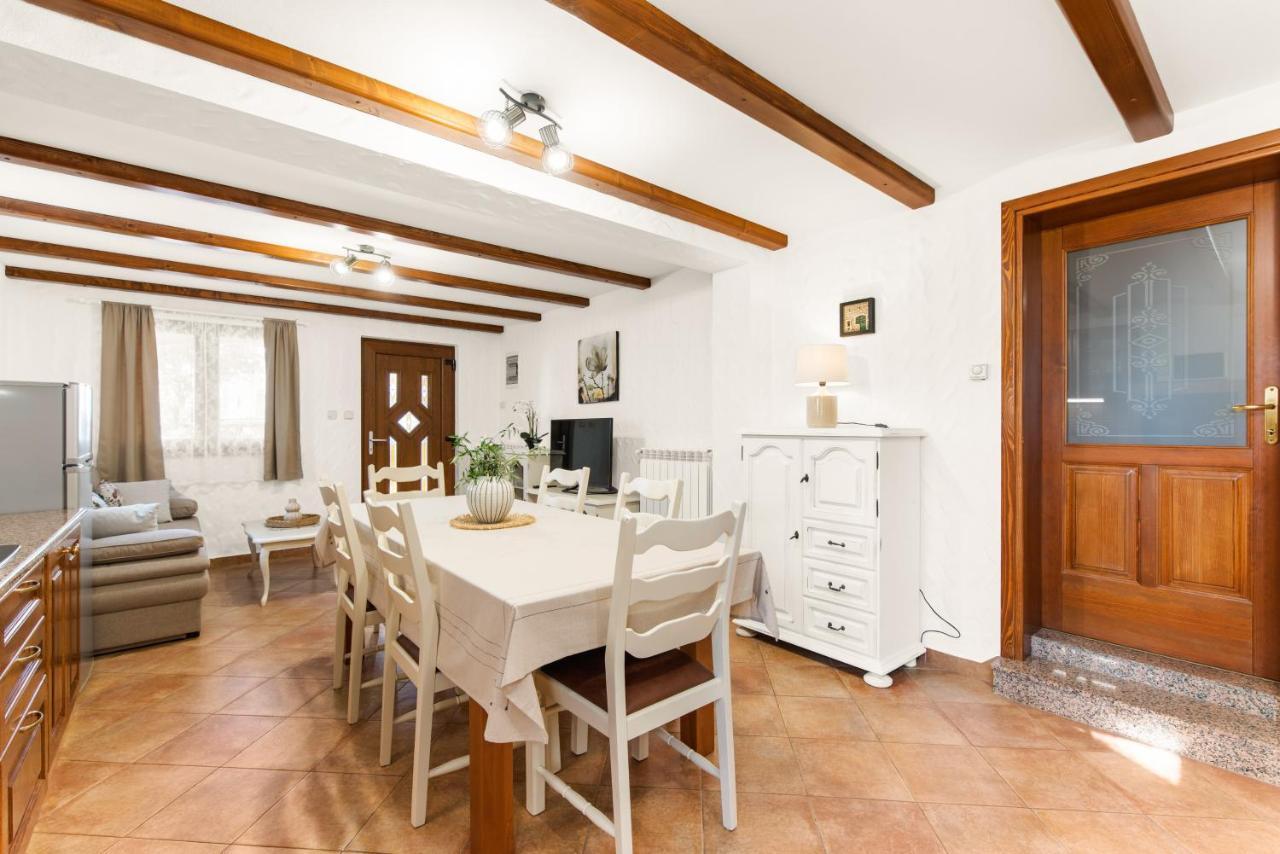 Apartments Villa Ana Porec Esterno foto