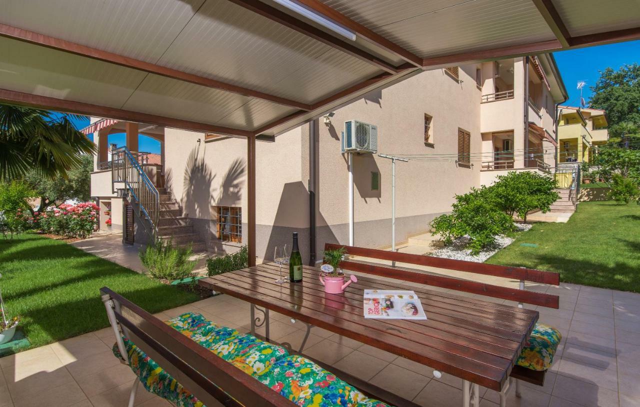 Apartments Villa Ana Porec Esterno foto